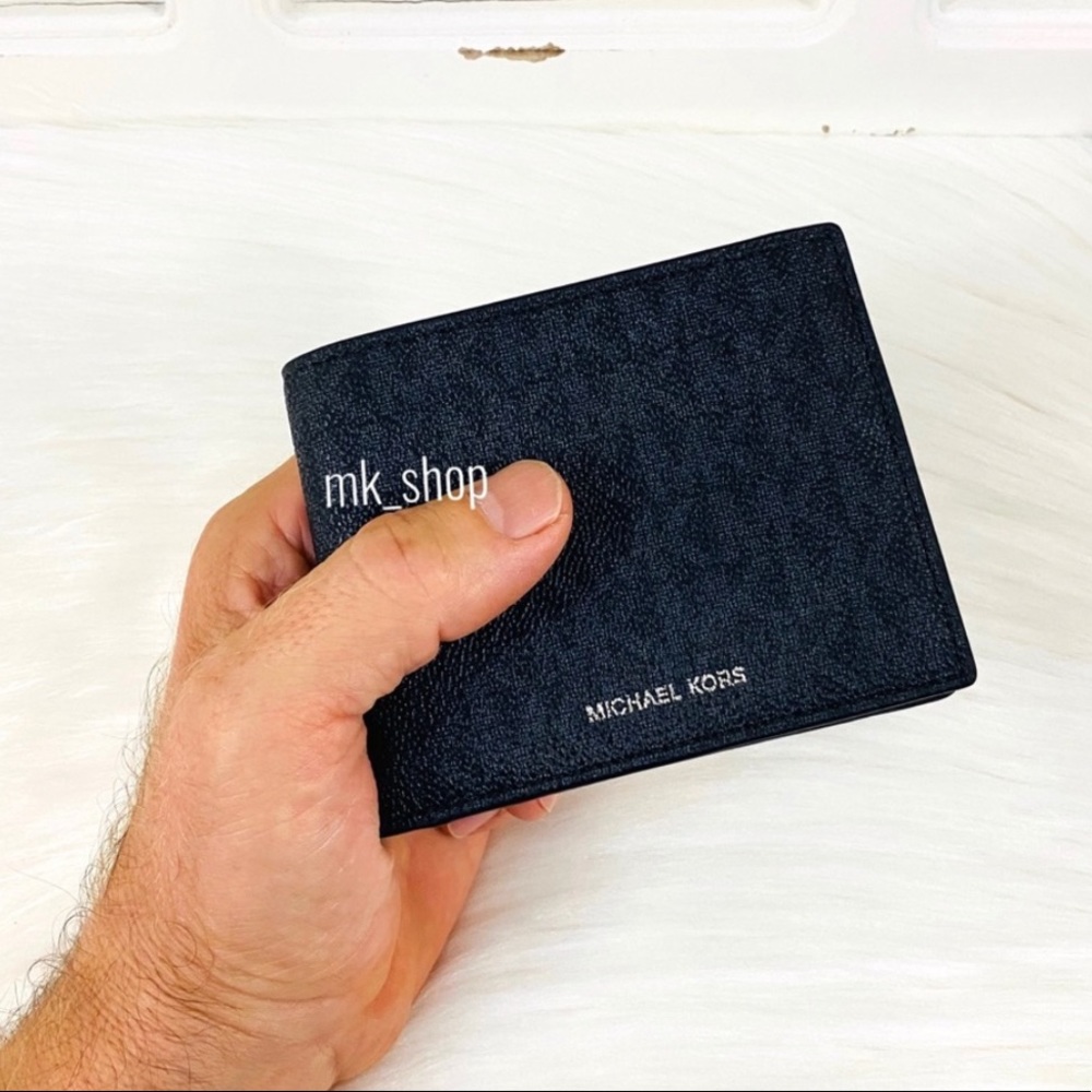 Michael Kors Jet Set Men’s Backpacks & Wallet Set - Picture 9 of 15